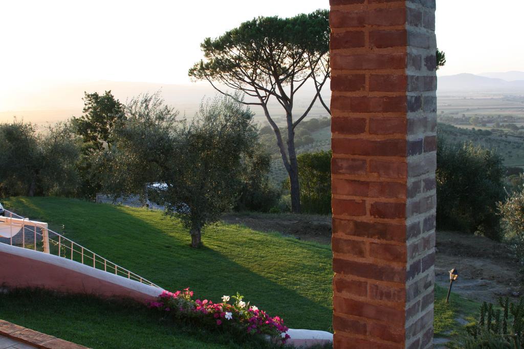 Il Pino Bed & Breakfast Vetulonia Exterior photo